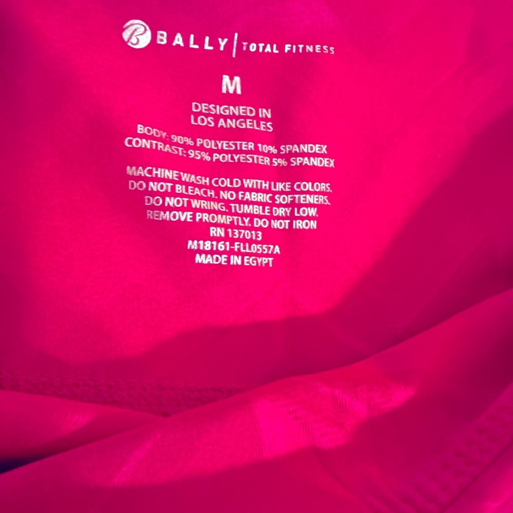 Bally’s Total Fitness Fitness workout pants for Women.